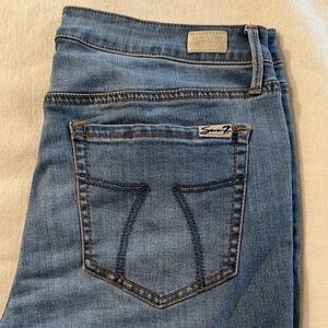 Seven7 Women's Classic Denim Jeans